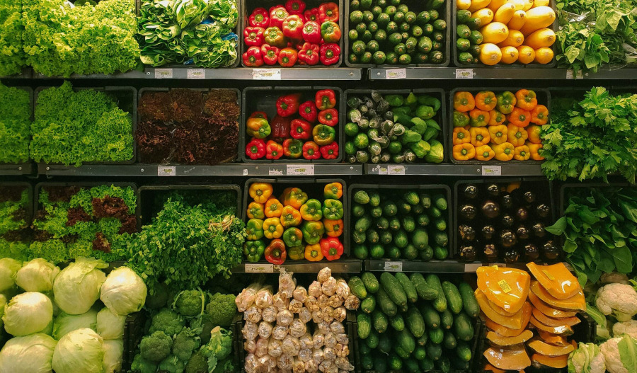 Trump cuts tariffs on US food imports