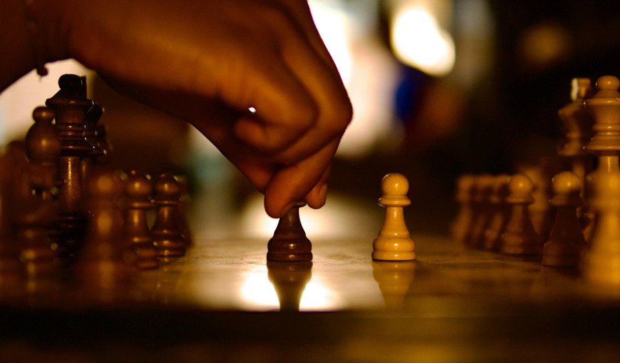 Trading floor: IperionX falls, EDV flat, Alcidion rallies