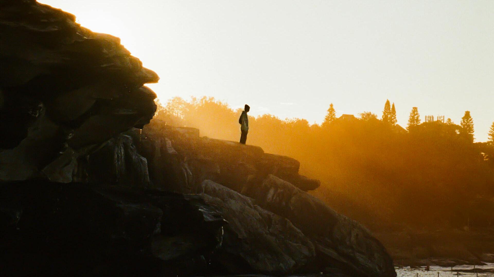 ASX 200 extends 5mth low; DroneShield plunges on CEO exit