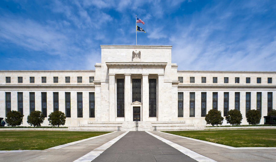 Minutes: Fed remains split over path of rate cuts