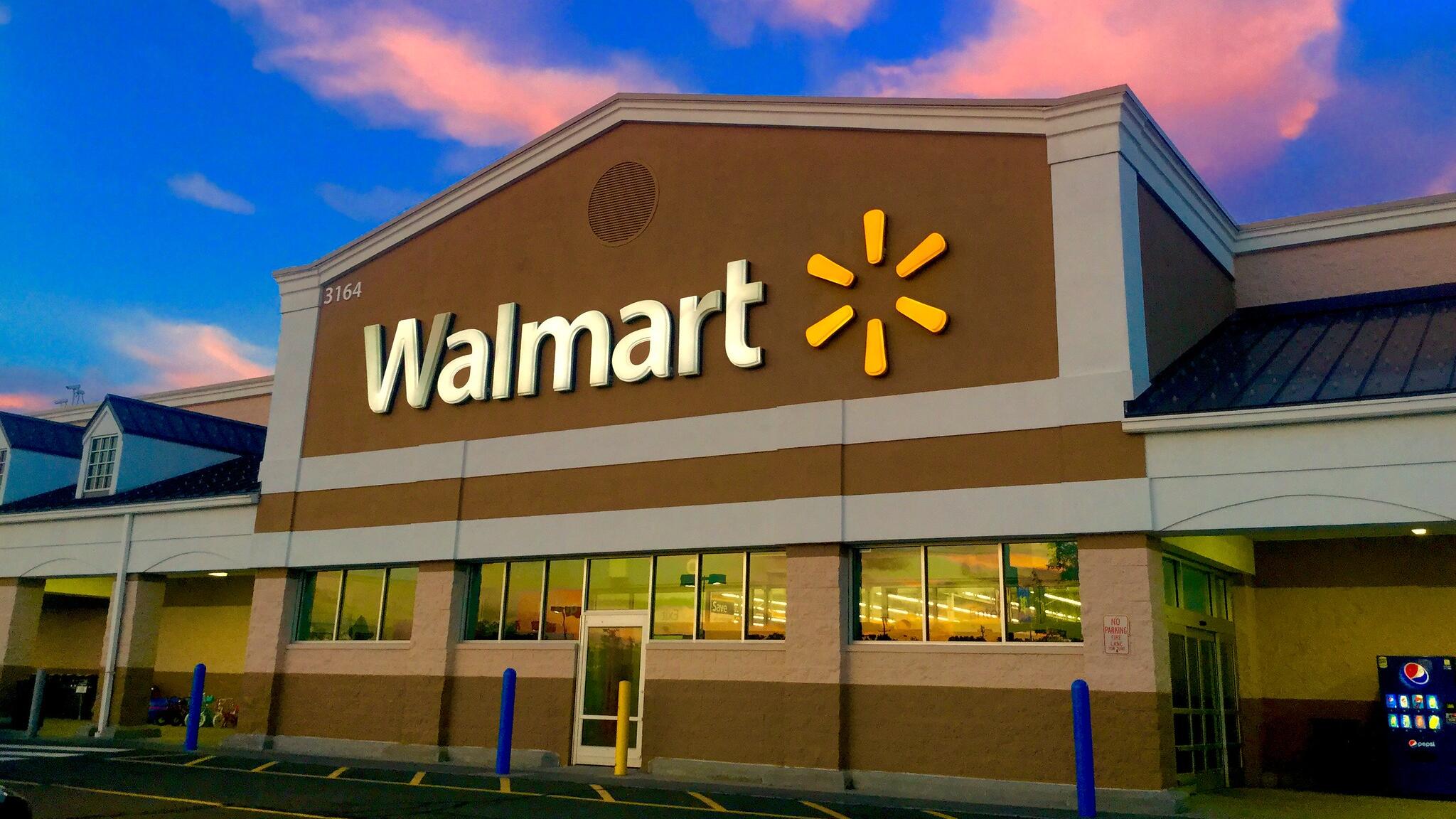 Investment gain boosts Walmart result