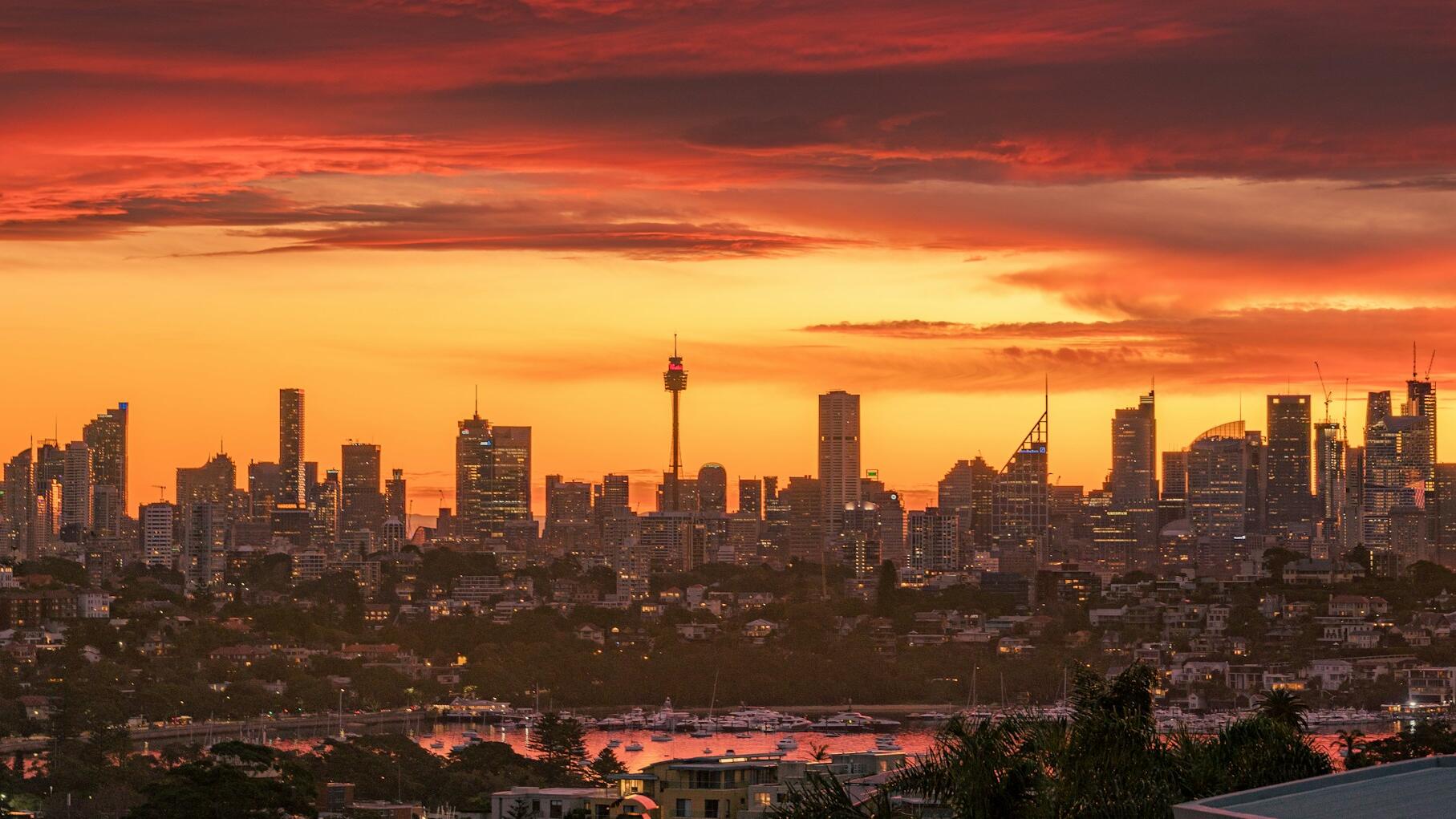 ASX 200 slides to 6mth low, posts 4th weekly loss