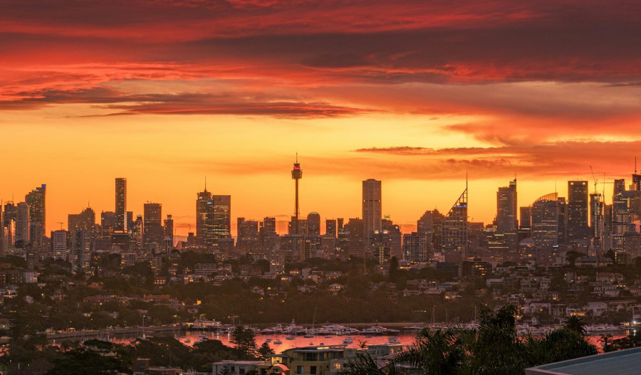 ASX 200 slides to 6mth low, posts 4th weekly loss