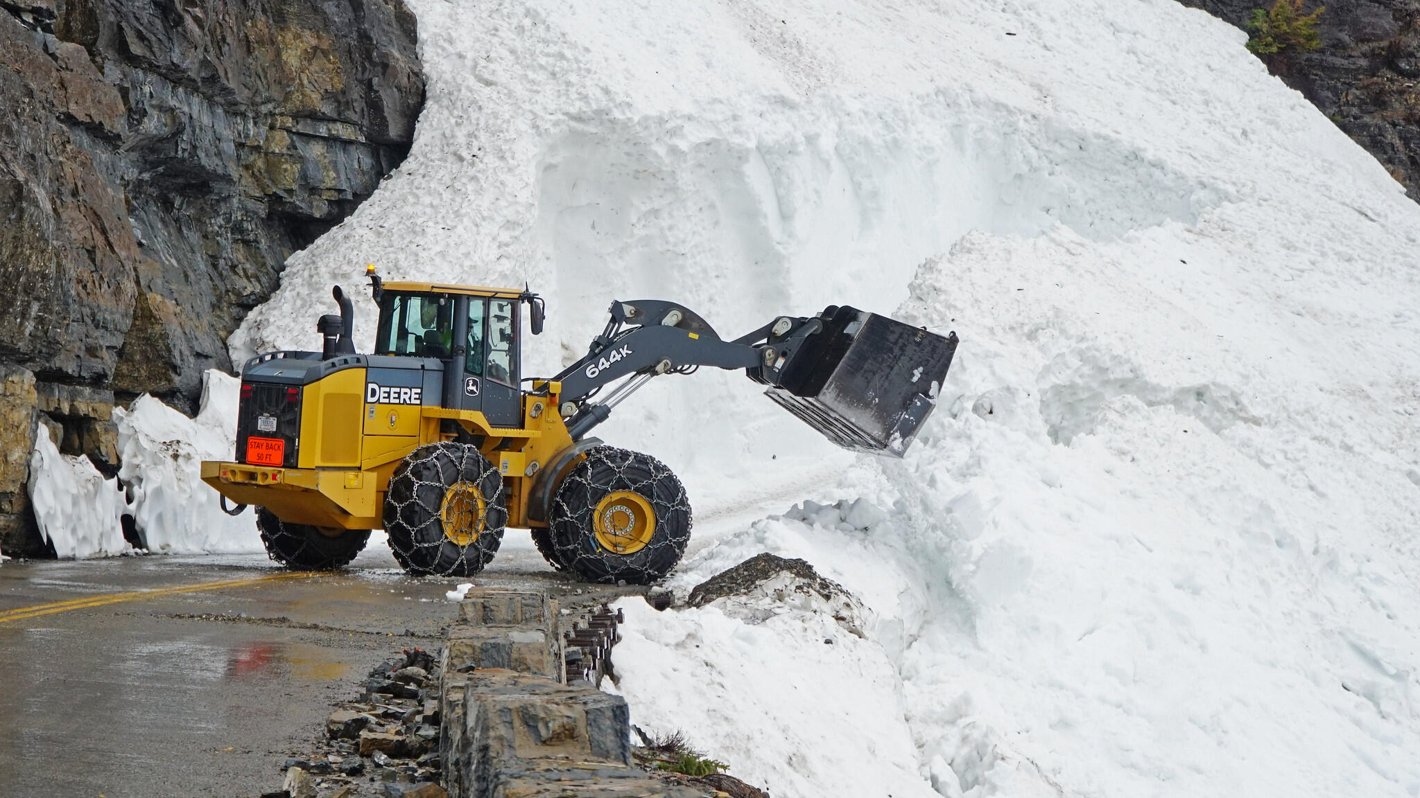 AI bond avalanche pressures debt markets