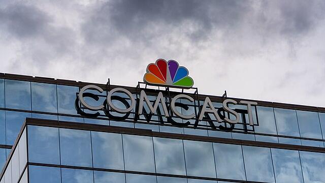 Comcast shares fall after data breach fine