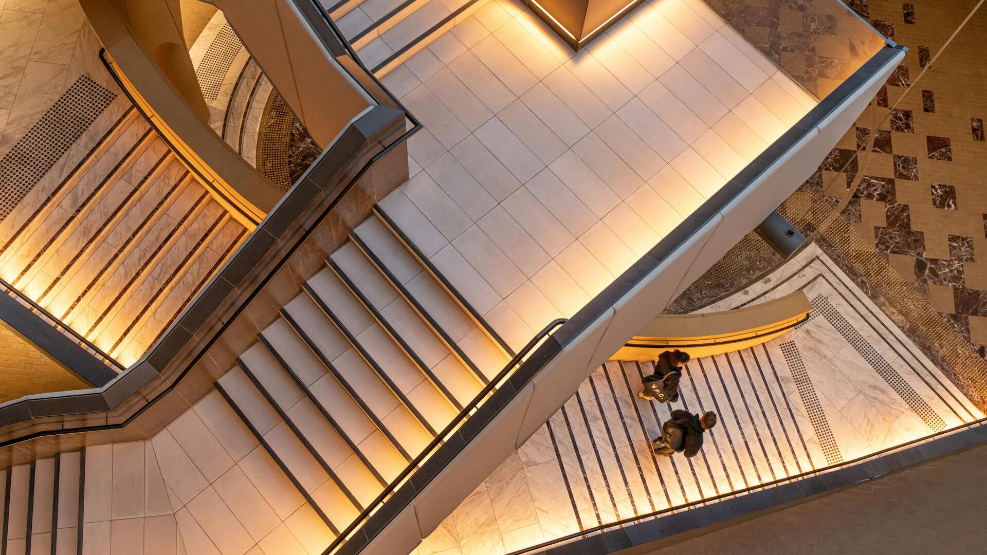 Trading floor: SRG, Web Travel, Octava Minerals lift