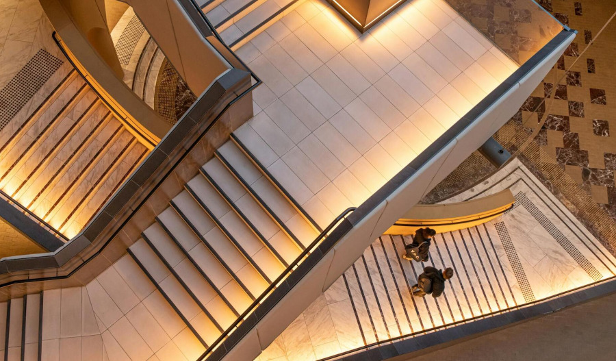 Trading floor: SRG, Web Travel, Octava Minerals lift