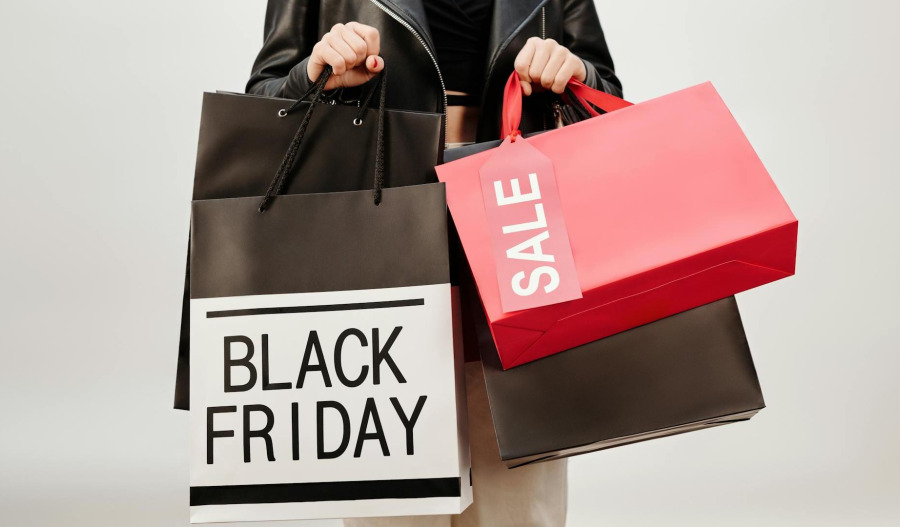 Australians set to spend $6.8bn in Black Friday sales