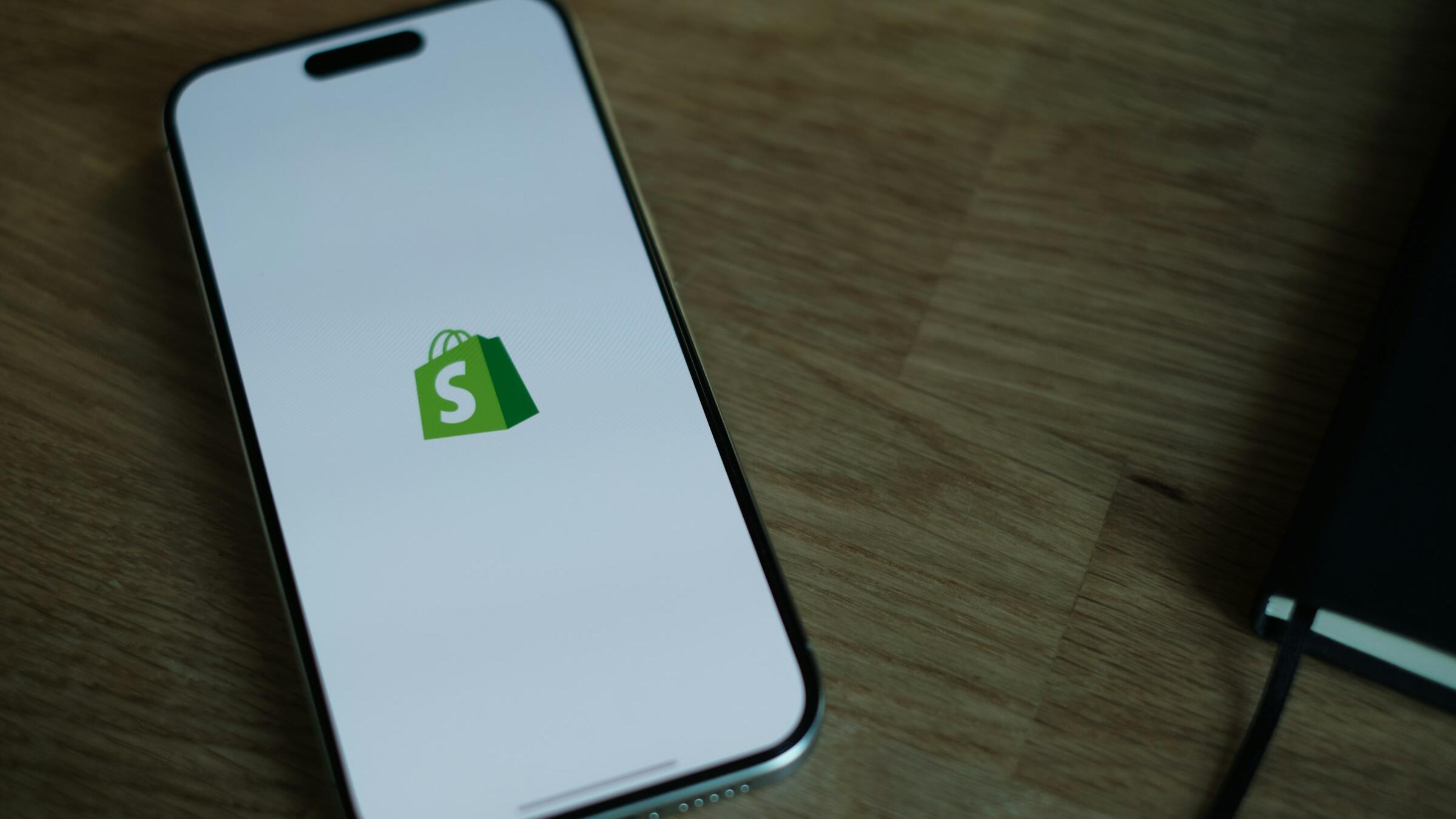 Shopify experiences hours-long outage on Cyber Monday