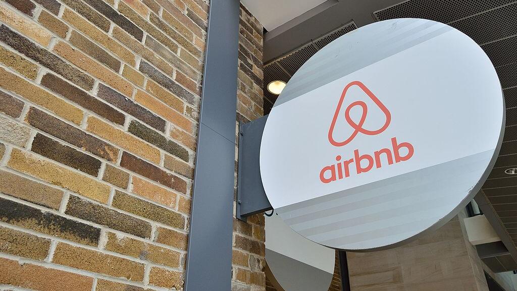 Airbnb earnings slip, revenue boosted by APAC demand