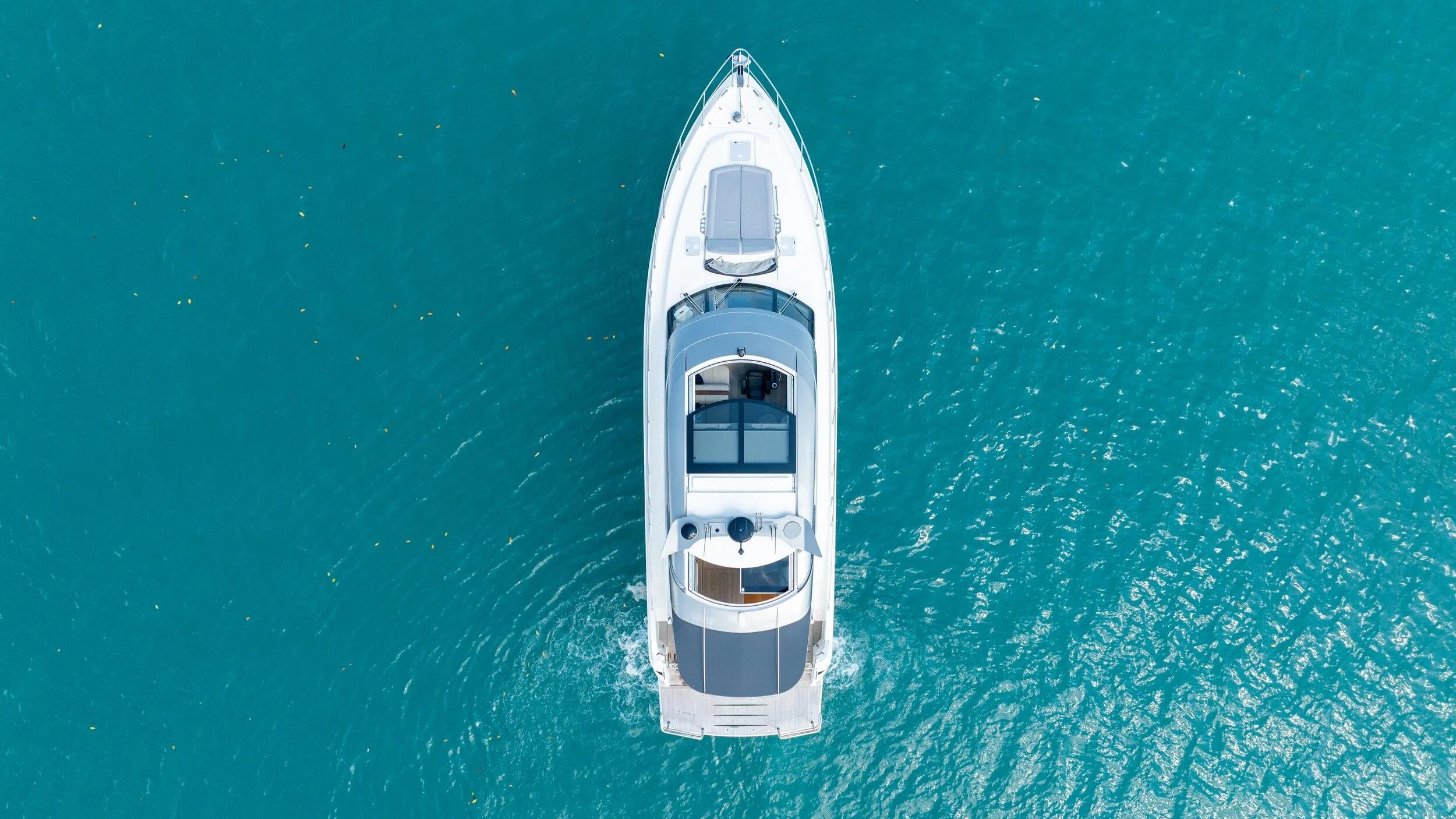 2024 RIVIERA 5400 SPORT YACHT PLATINUM