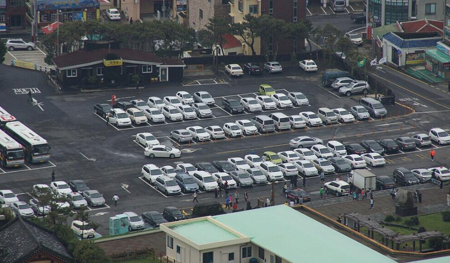 US reduces Korean tariffs to 15% retroactively