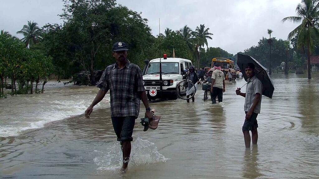 Sri Lanka declares state of emergency following cyclone