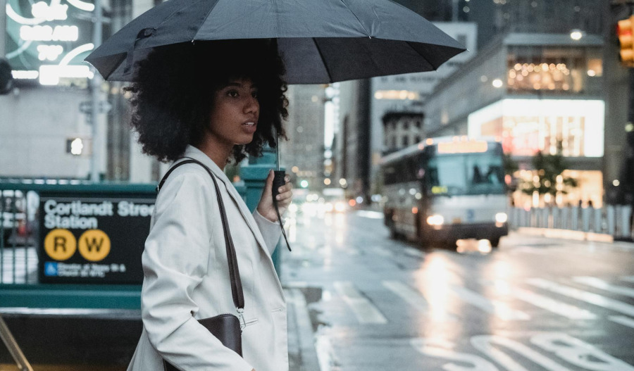 Wall St finishes higher as tech, bitcoin rebound