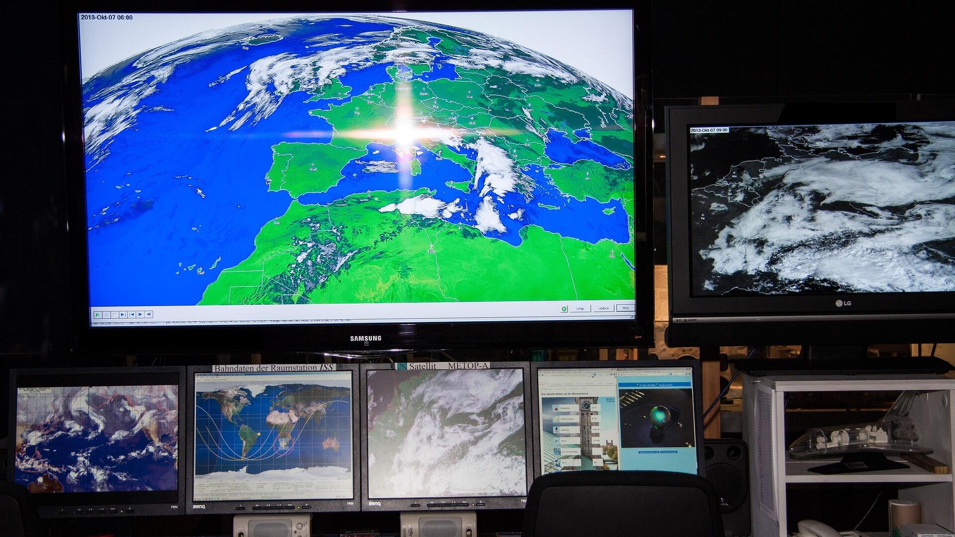 Eutelsat shares sink after SoftBank offloads stake