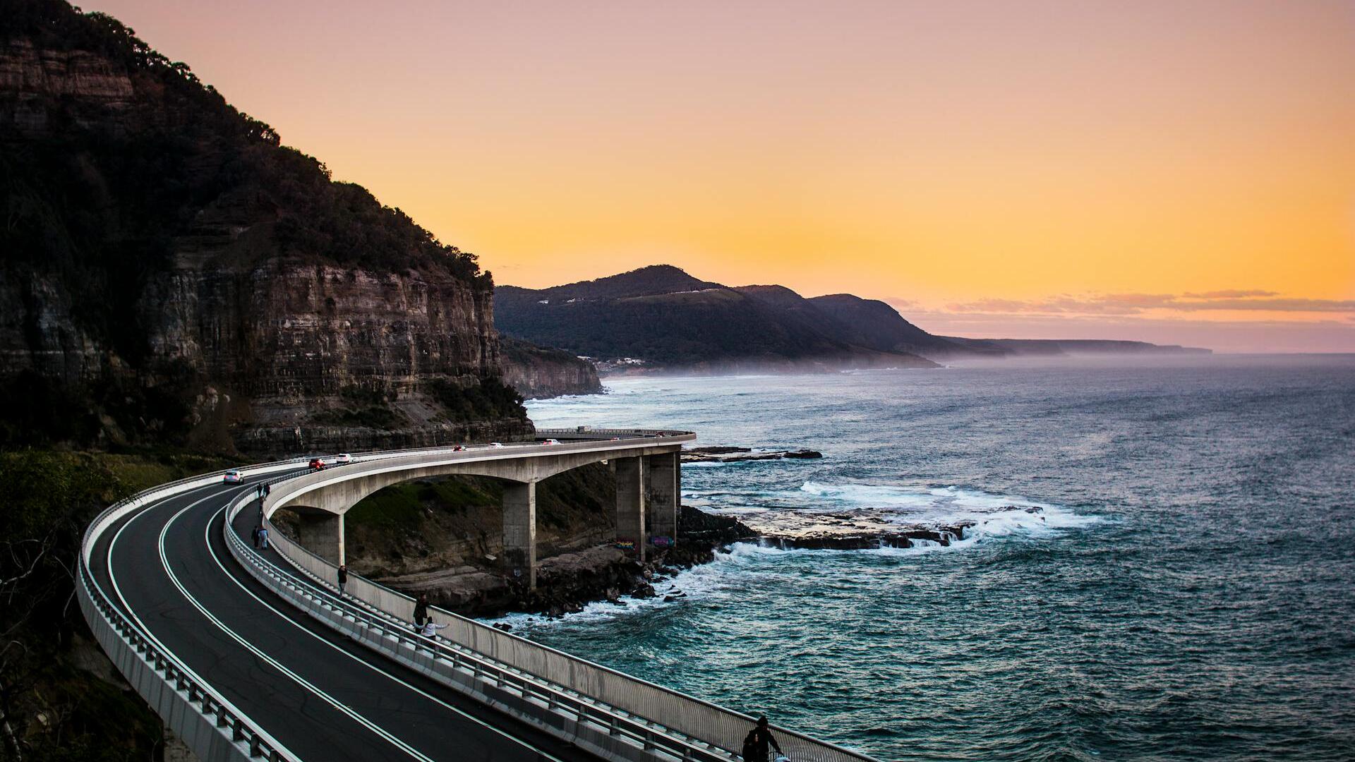 ASX 200 edges higher, ends the week up 0.2%