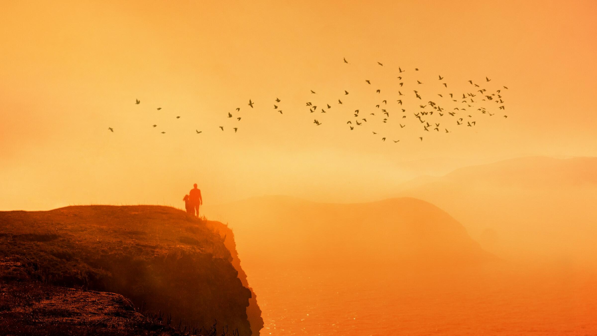 Markets: Gold edges higher as Fed week begins