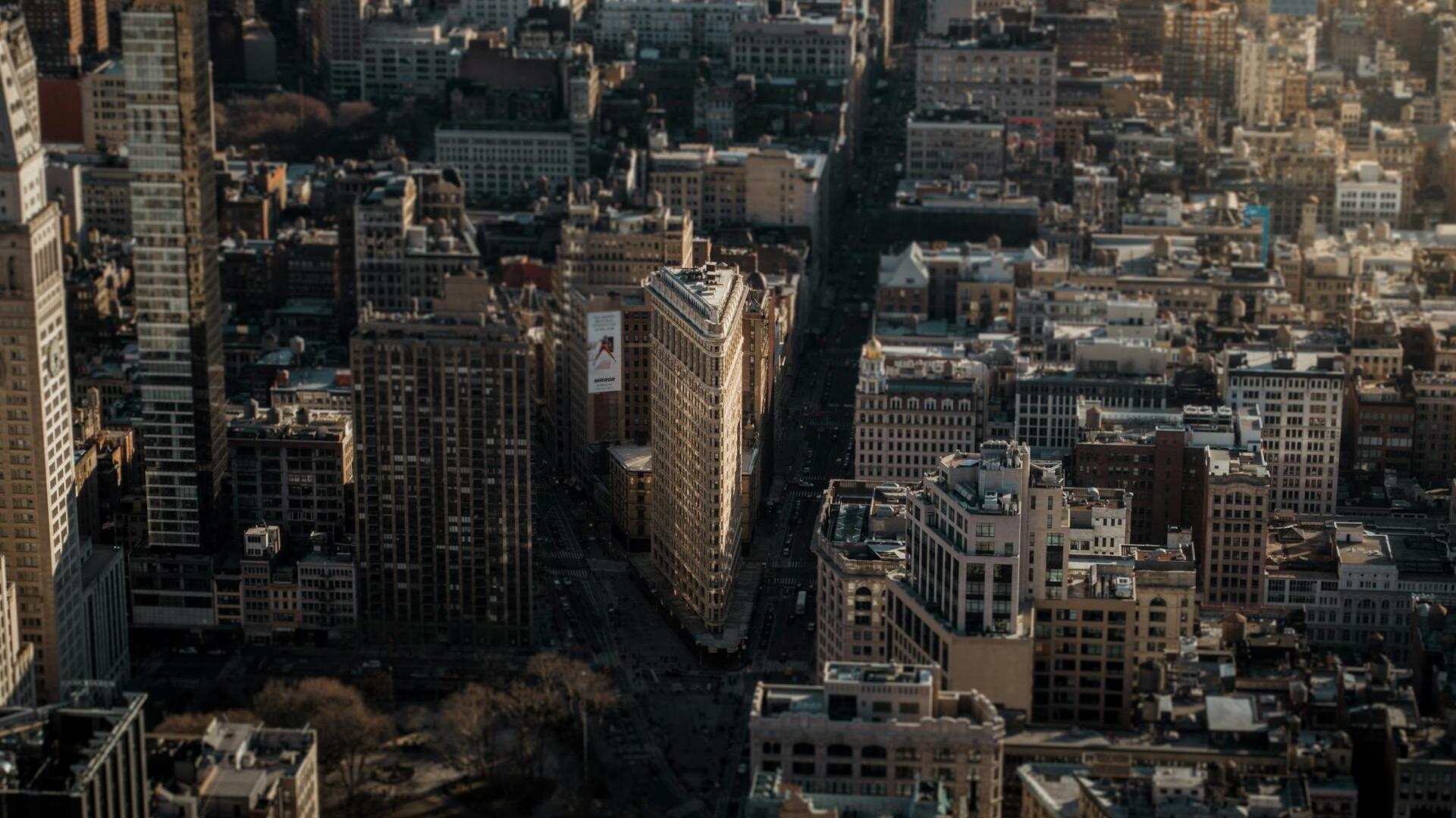 US benchmarks close lower as Fed meeting looms