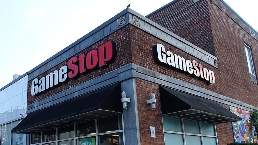 Gamestop earnings take a hit in Q3; shares sink 5.7%