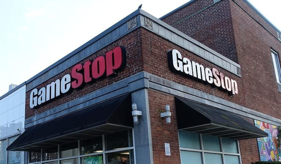 Gamestop earnings take a hit in Q3; shares sink 5.7%