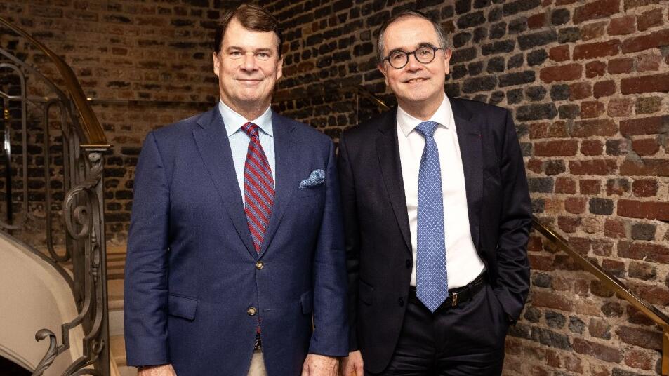 Renault and Ford unveil partnership, kicking off with EVs