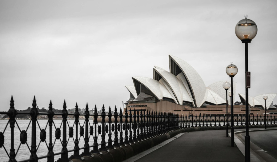 ASX 200 flat; gold and silver miners up, tech weighs