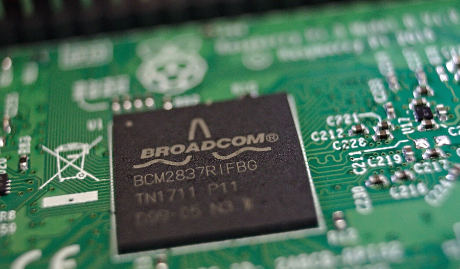 Broadcom beats estimates; shares fall 5%