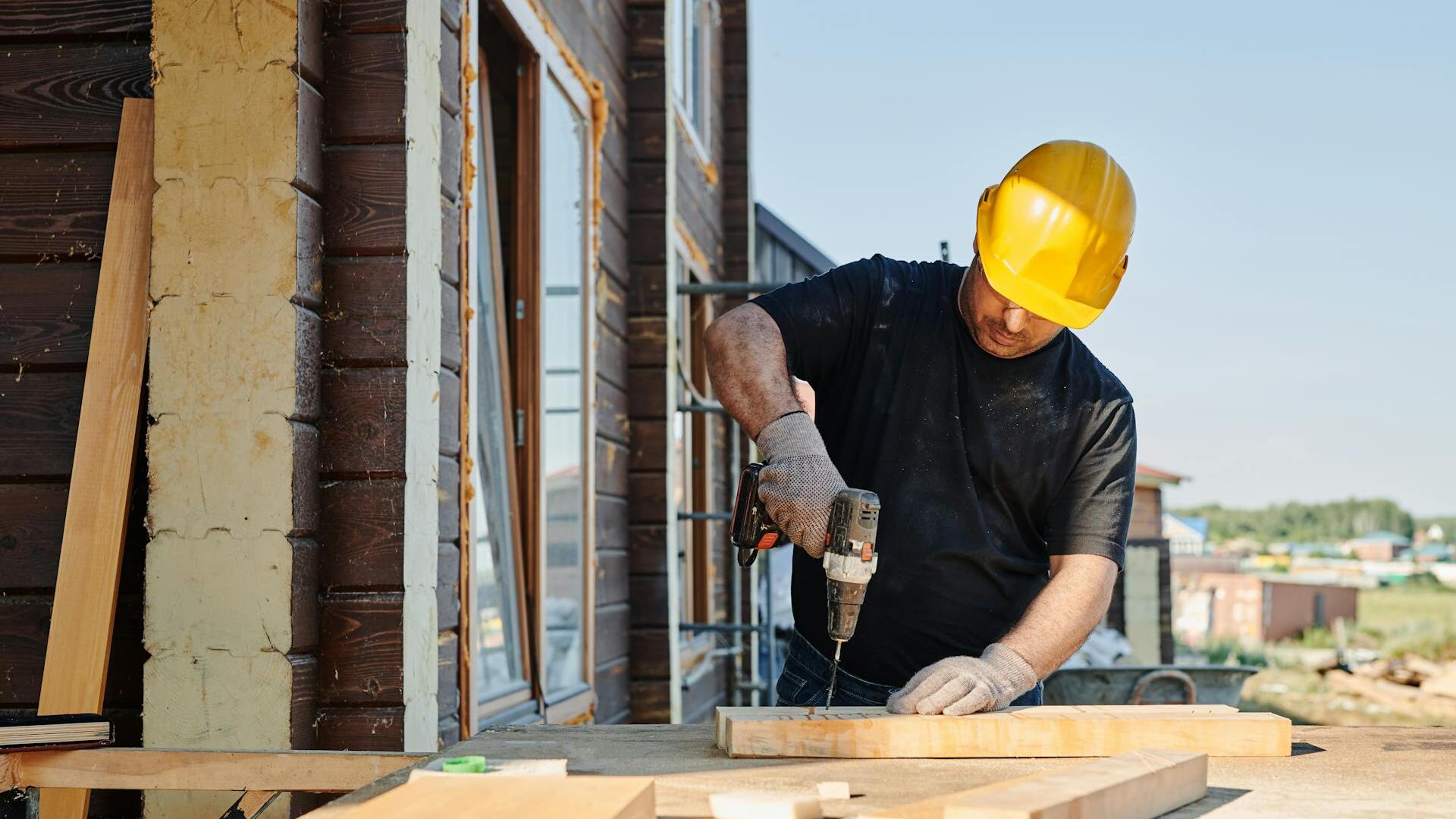 US homebuilder sentiment up; construction costs weigh