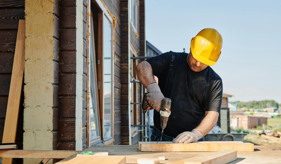 US homebuilder sentiment up; construction costs weigh