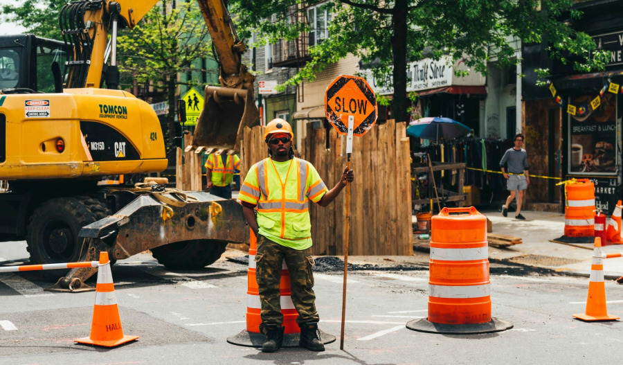 US payrolls rise 64k in delayed November release