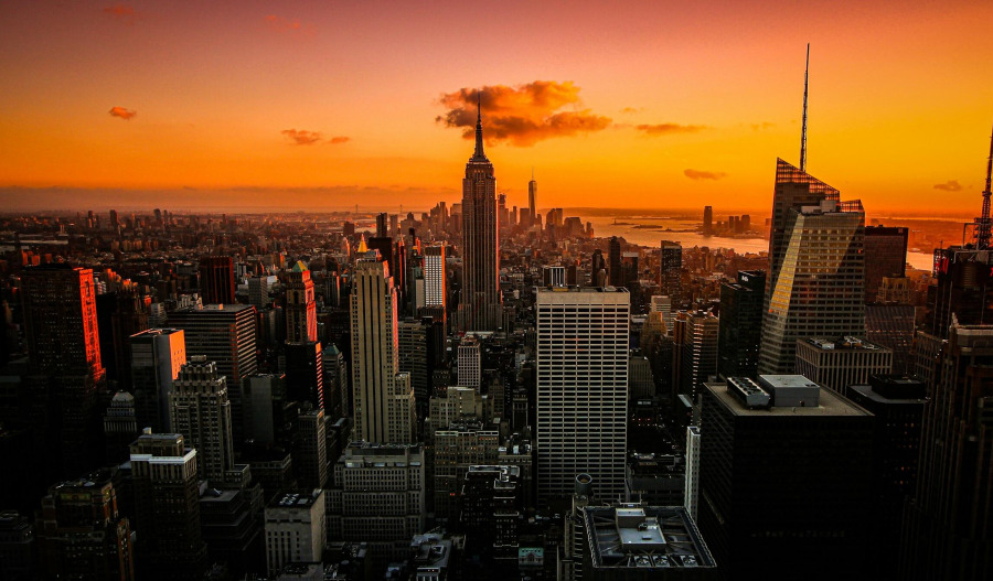 S&P 500 slides for fourth day as Nasdaq drops 1.8%