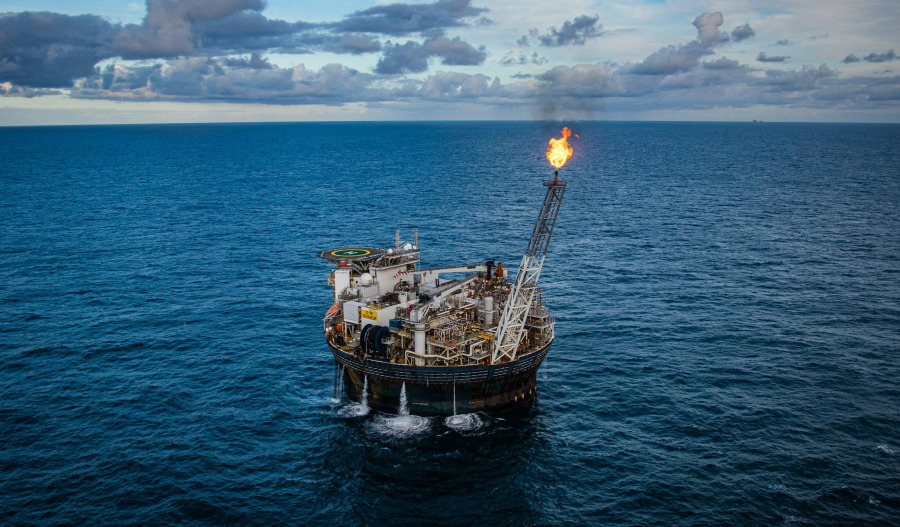 Oil prices rise amid Russia sanctions, Venezuela risks