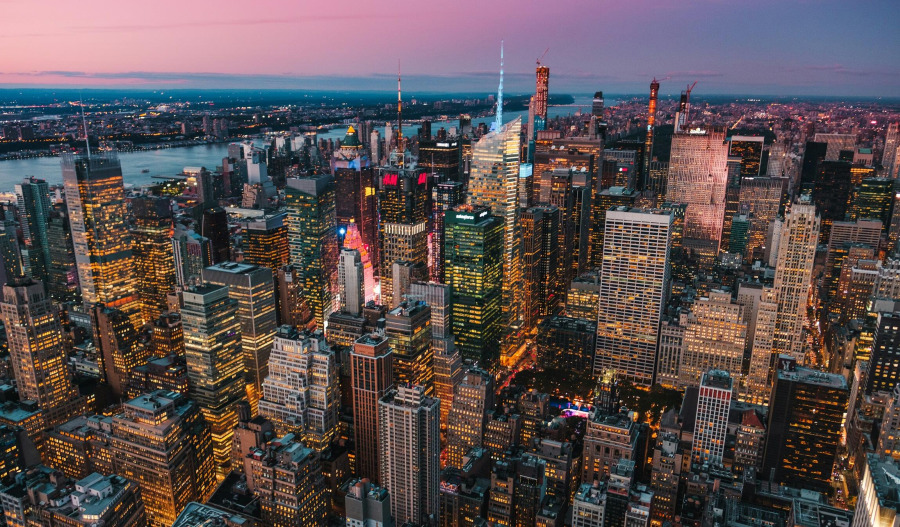 US futures up ahead of Christmas week, tech rebound