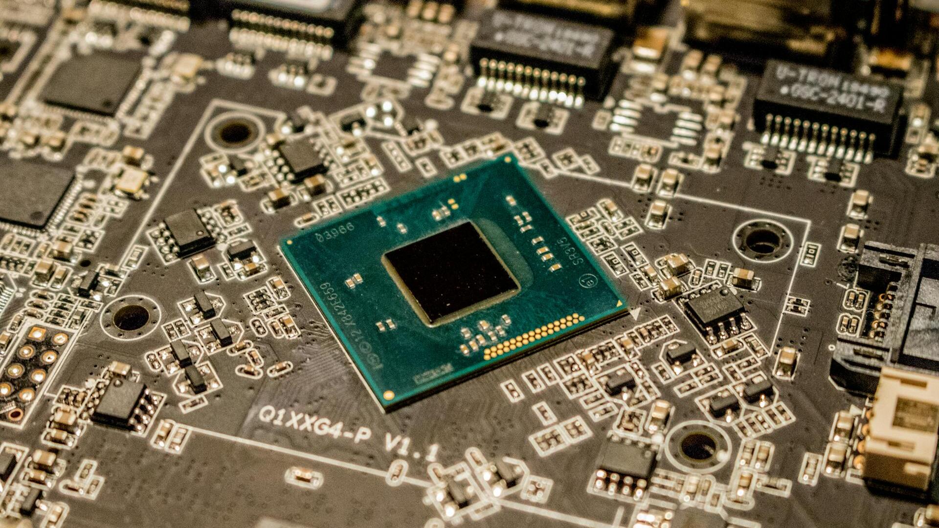 US delays China chip tariffs until 2027