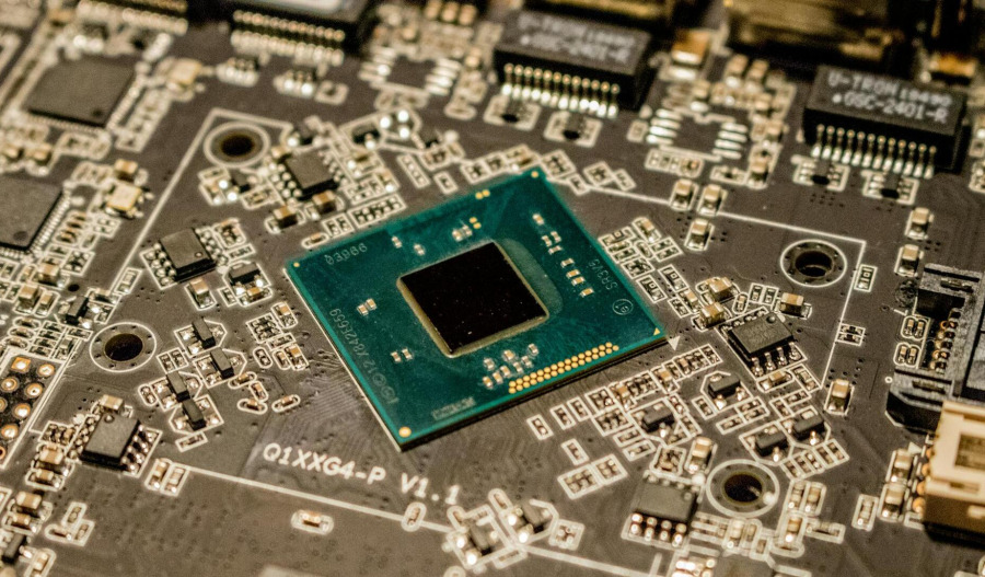 US delays China chip tariffs until 2027