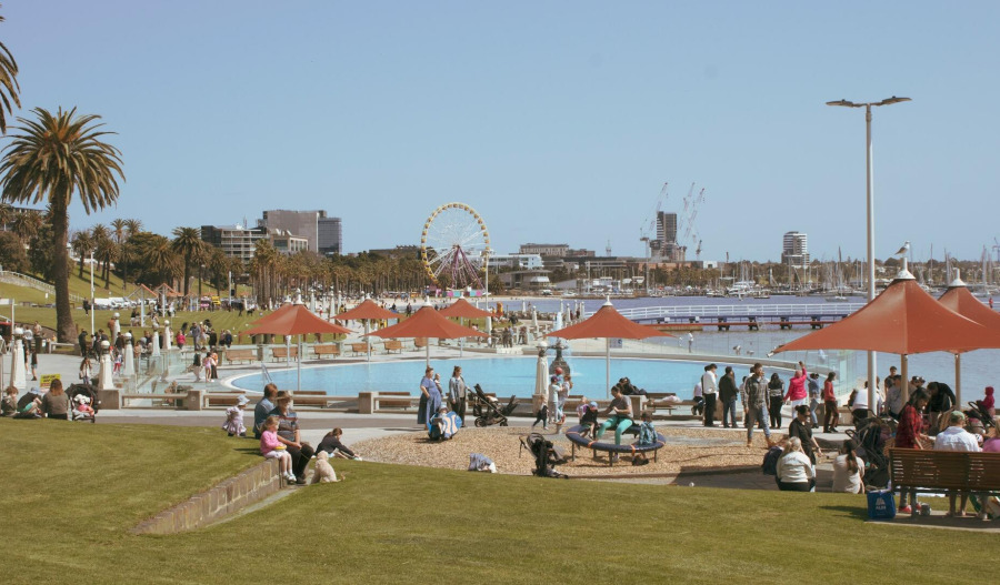 ASX 200 flat on New Year’s Eve; miners and energy lift