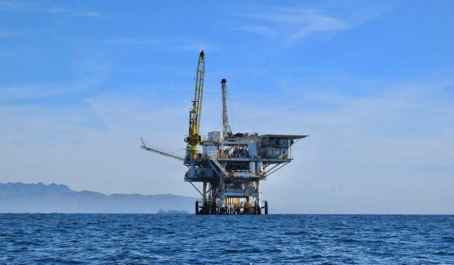 Oil prices up after falling 20% across 2025