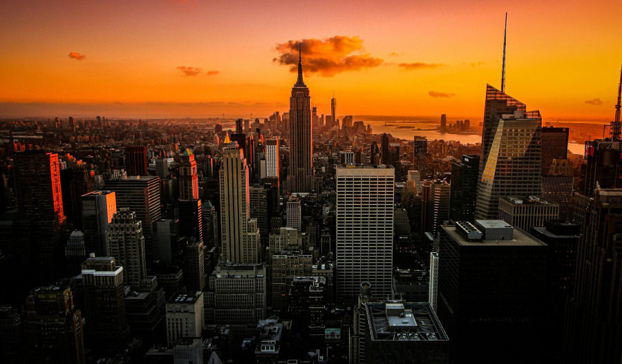 US futures flat after Venezuela strike buoys markets