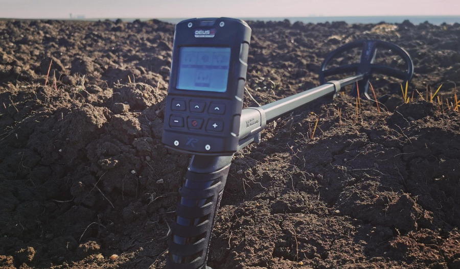 Trading floor: Rio tanks; Codan, WA1 Resources move higher