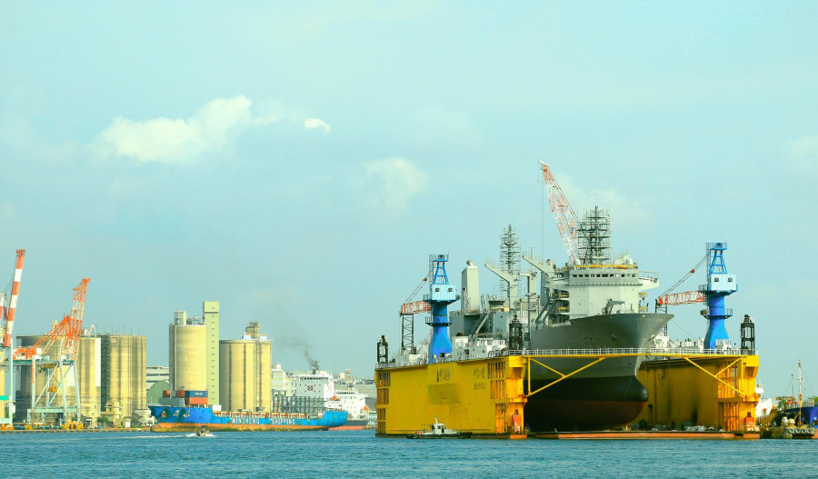 Oil prices rise as protests in Iran continue