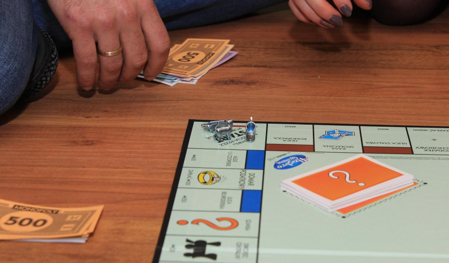 Citigroup dealmaking powers profit beat