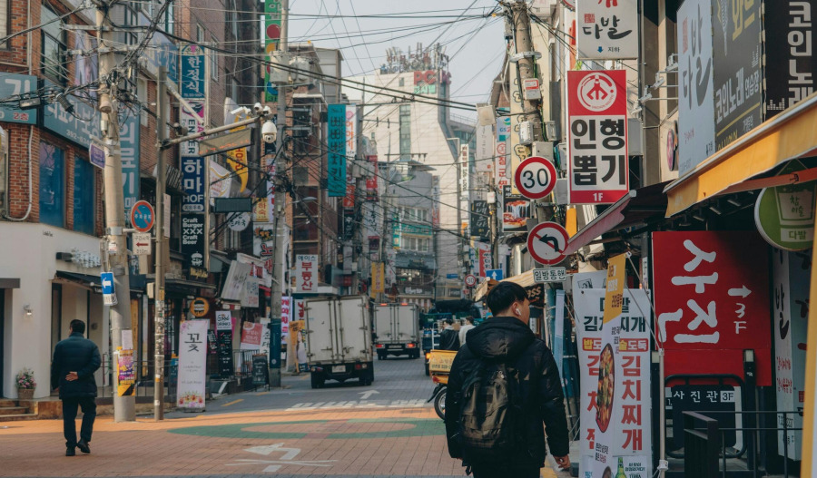 APAC markets mixed, South Korea interest rates in focus