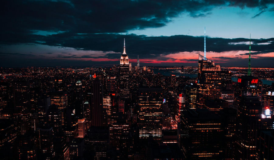 US futures flat, chipmaker stocks rise after-hours