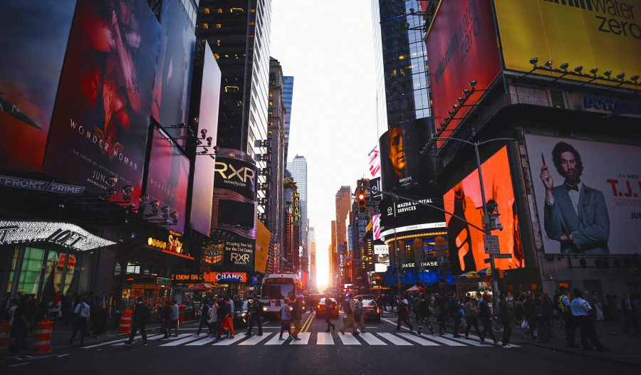 US markets slip; post weekly losses amid Trump remarks