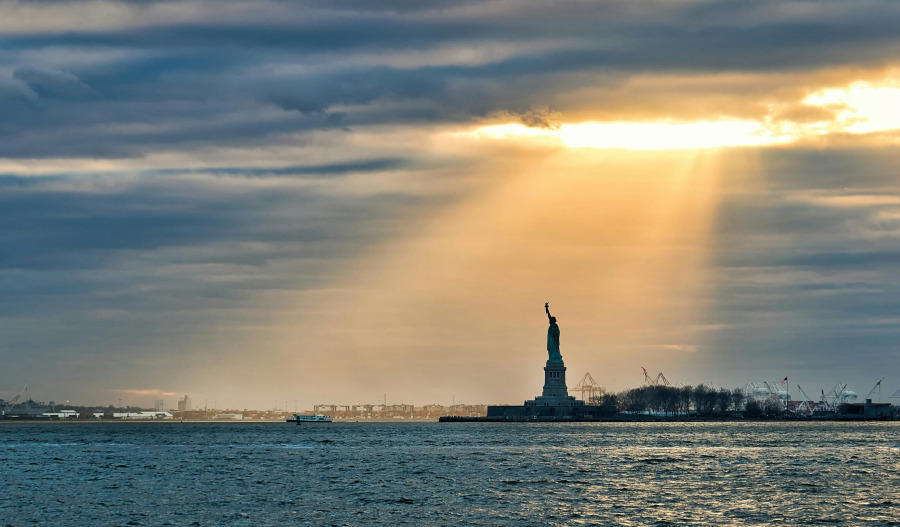 US markets rebound as Trump drops Europe tariffs