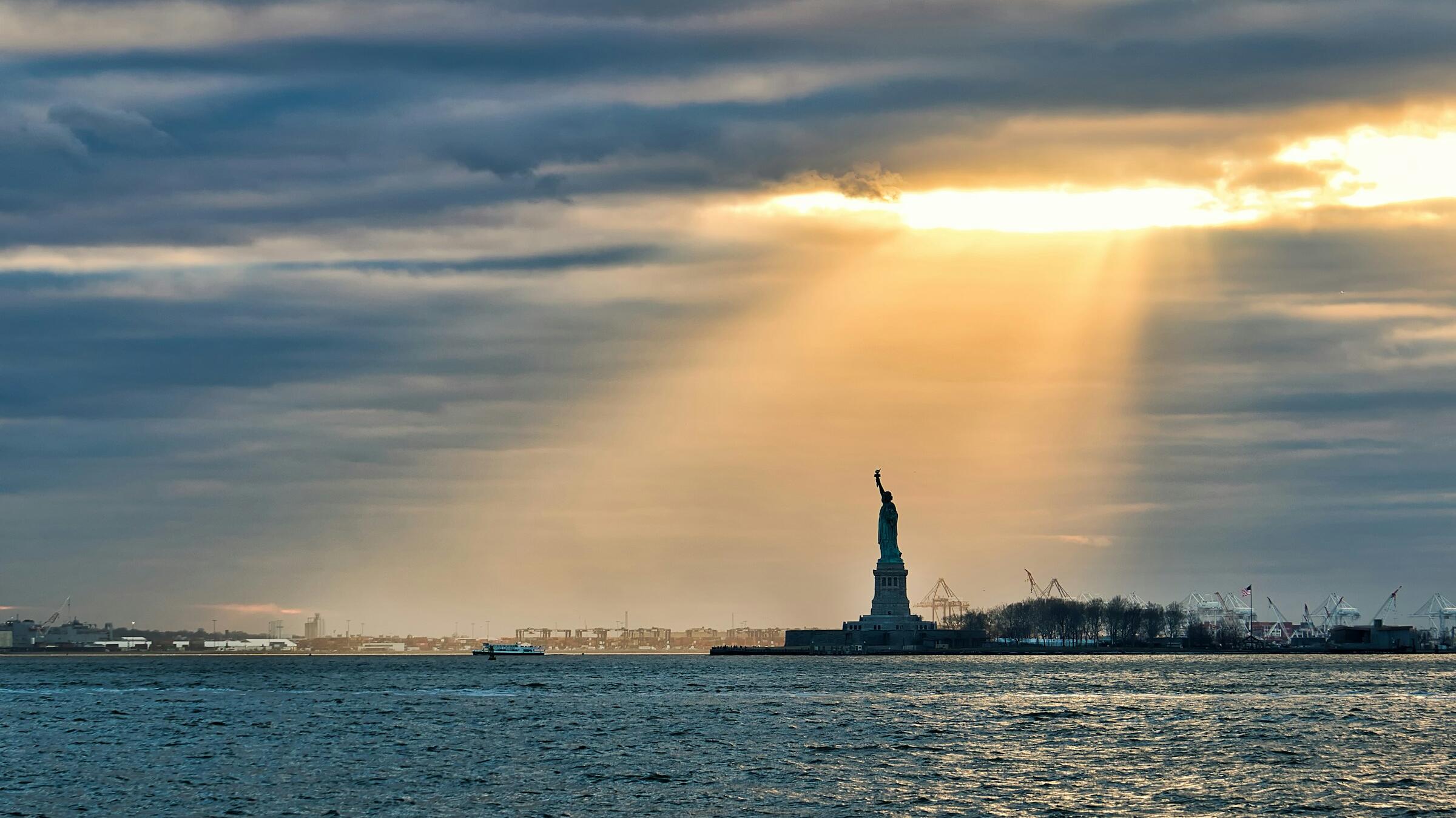 US markets rebound as Trump drops Europe tariffs