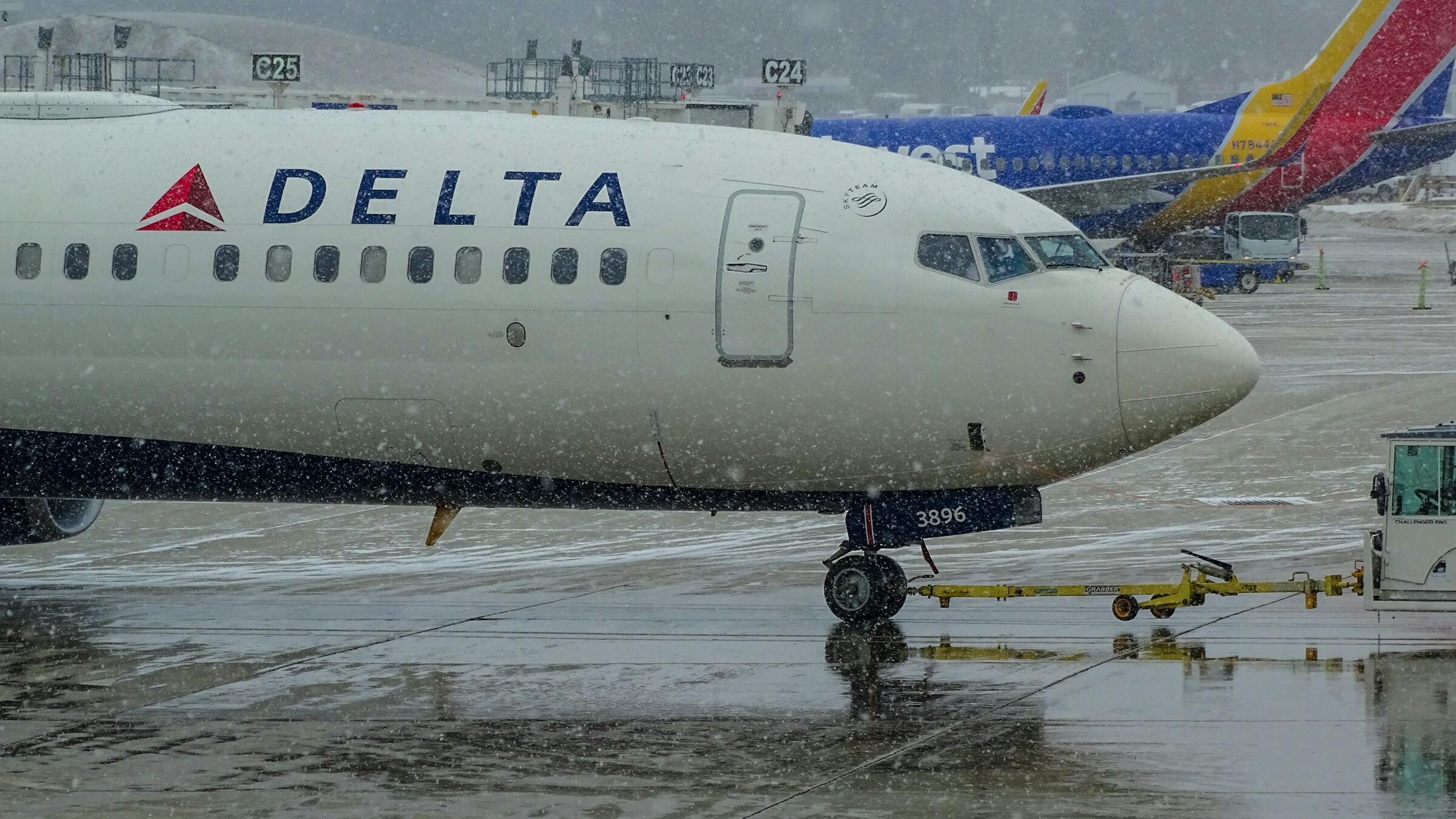 Duffy says US flights will return to normal soon