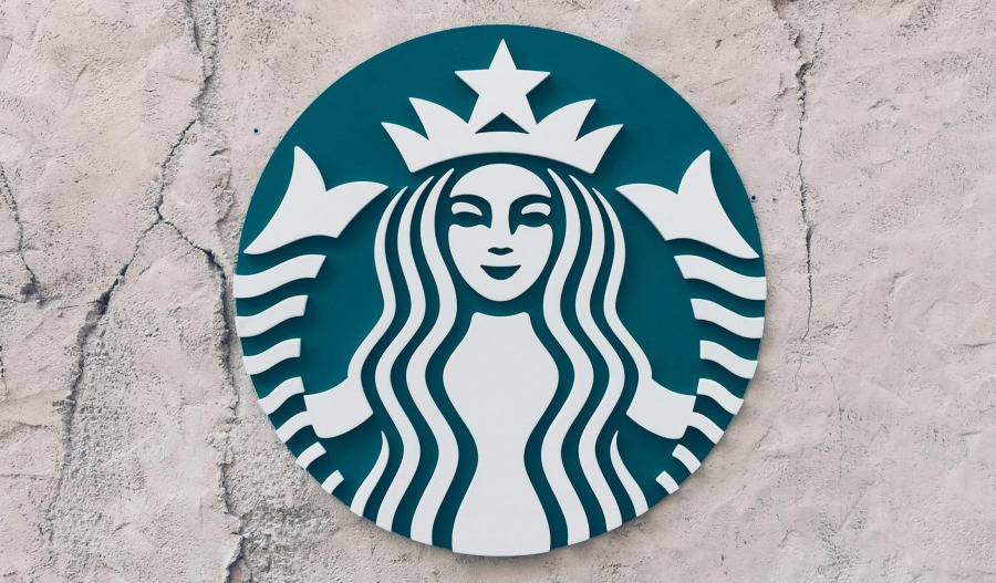 Starbucks sees traffic growth for first time in 2 years