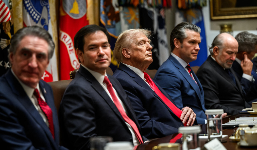 Trump picks Kevin Warsh to lead Federal Reserve