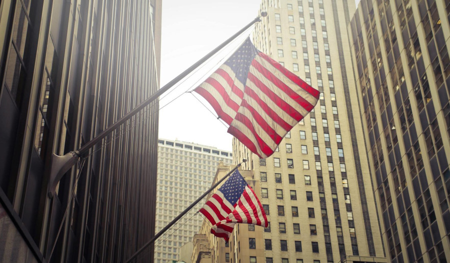 Wall St rallies despite metals, bitcoin rout